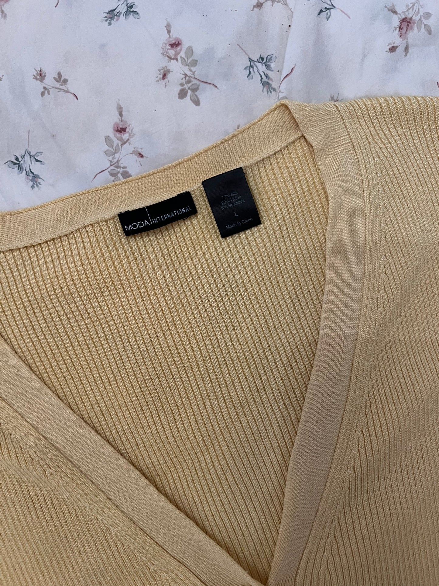 Moda International Silk Blend Ribbed Top (L) | Pale Yellow | Pre-Loved Luxury | Sustainable Fashion