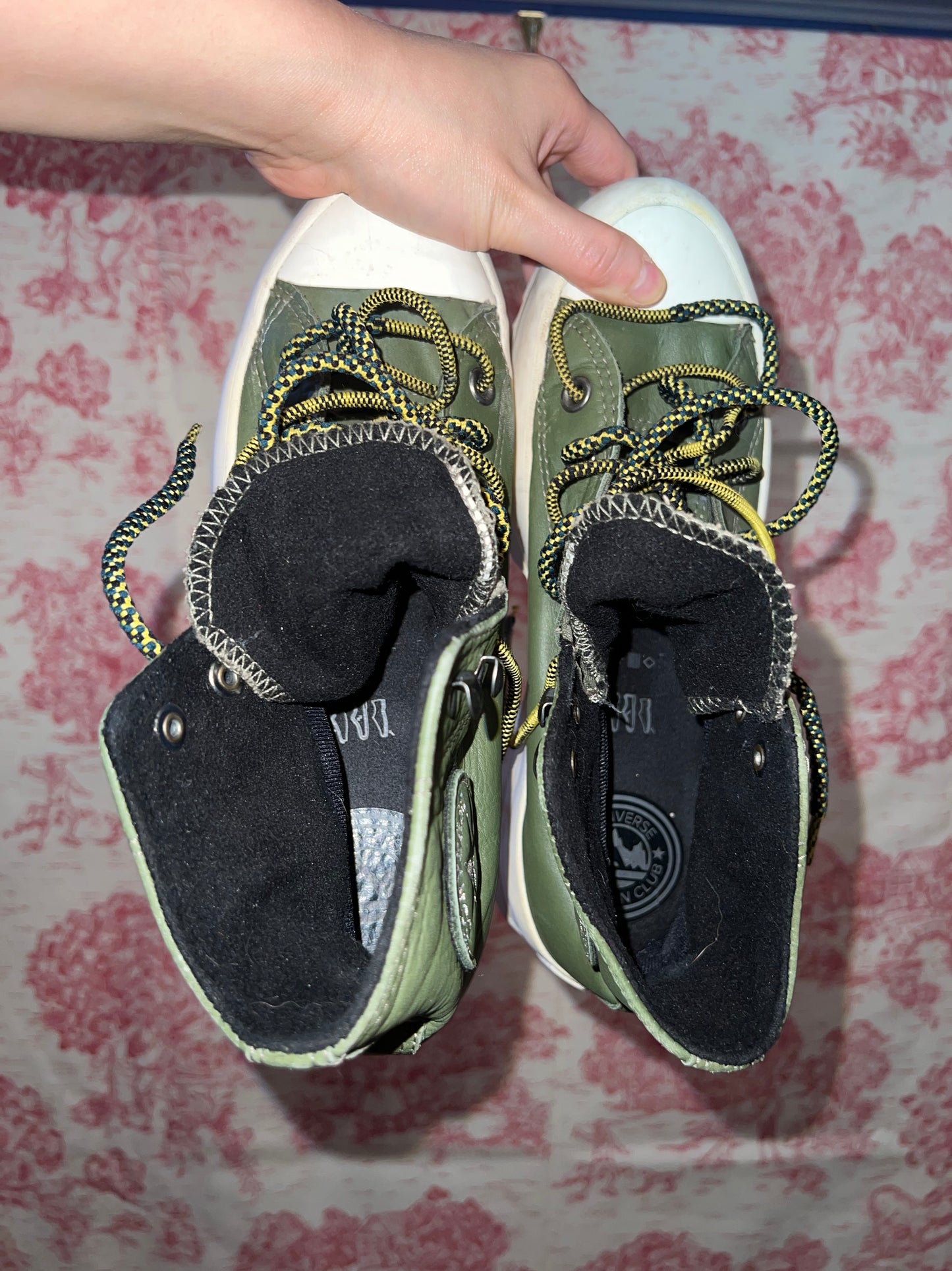 (WMNS) Converse Winter GORE-TEX Lugged Chuck Taylor All Star Boot High Top Thick Sole Army Green 566154C (Size WMNS 7.5/8/EU 38)