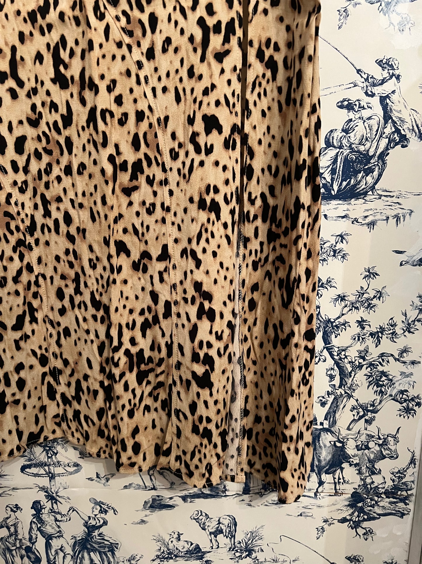 NWT Bershka Cheetah Print Maxi Skirt | Flowy & Flirty | Classic Statement Piece | Size M