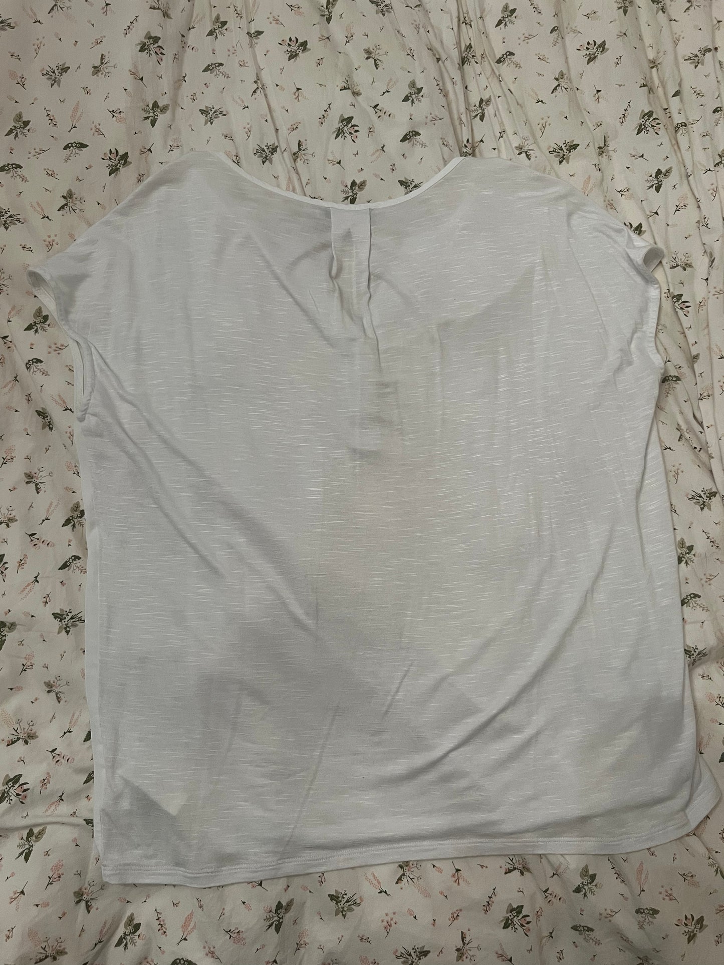 Nine West White Short Sleeve Shirt | Minimalist Chic | Pre-Loved Essential | Size M